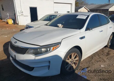 2018 Kia Optima Lx z USA, uszkodzony, nr VIN 5XXGT4L37JG219413